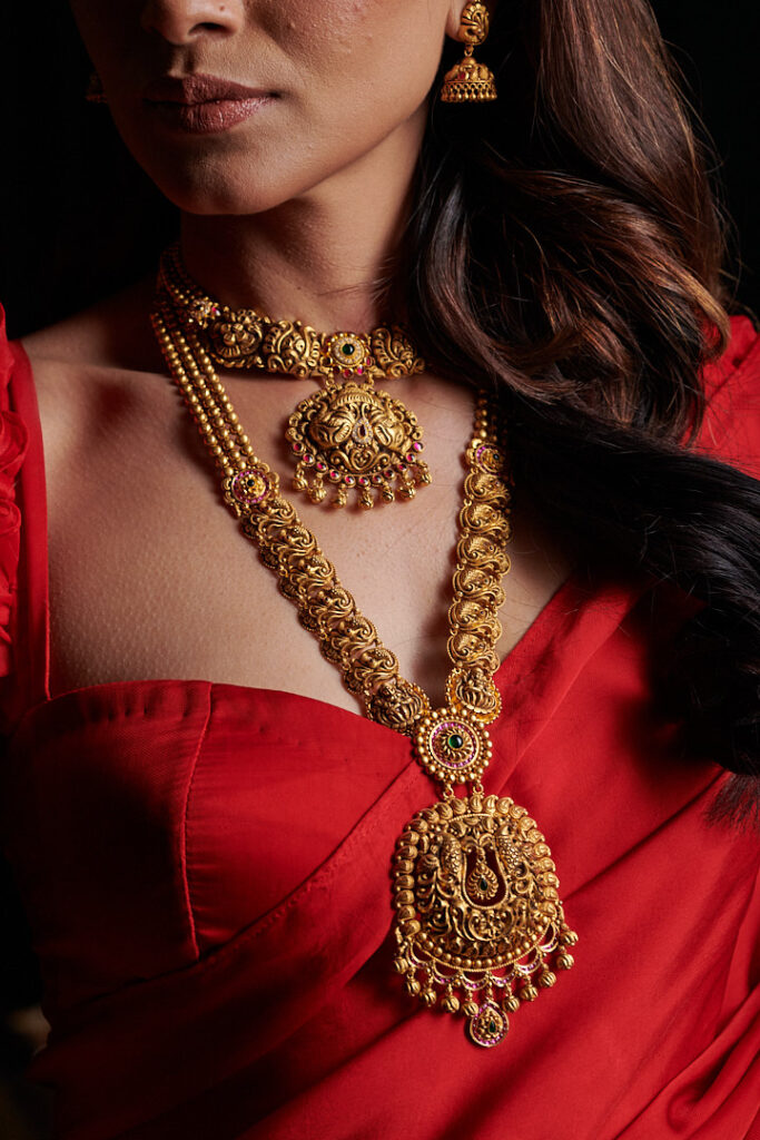 Heavy gold necklace